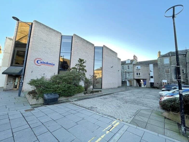 S Saint John's Pl, Perth to rent - Building Photo - Image 2 of 12