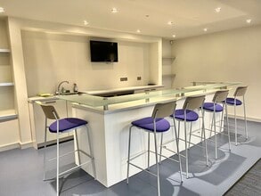 Centurion Park Davyfield Road, Blackburn to rent Interior Photo- Image 2 of 8