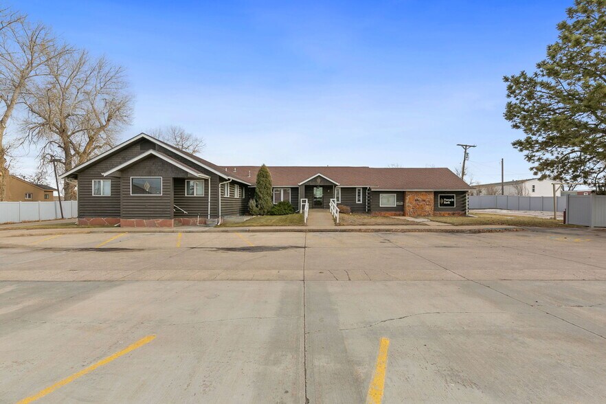 1501 S Greeley Hwy, Cheyenne, WY for rent - Primary Photo - Image 2 of 17