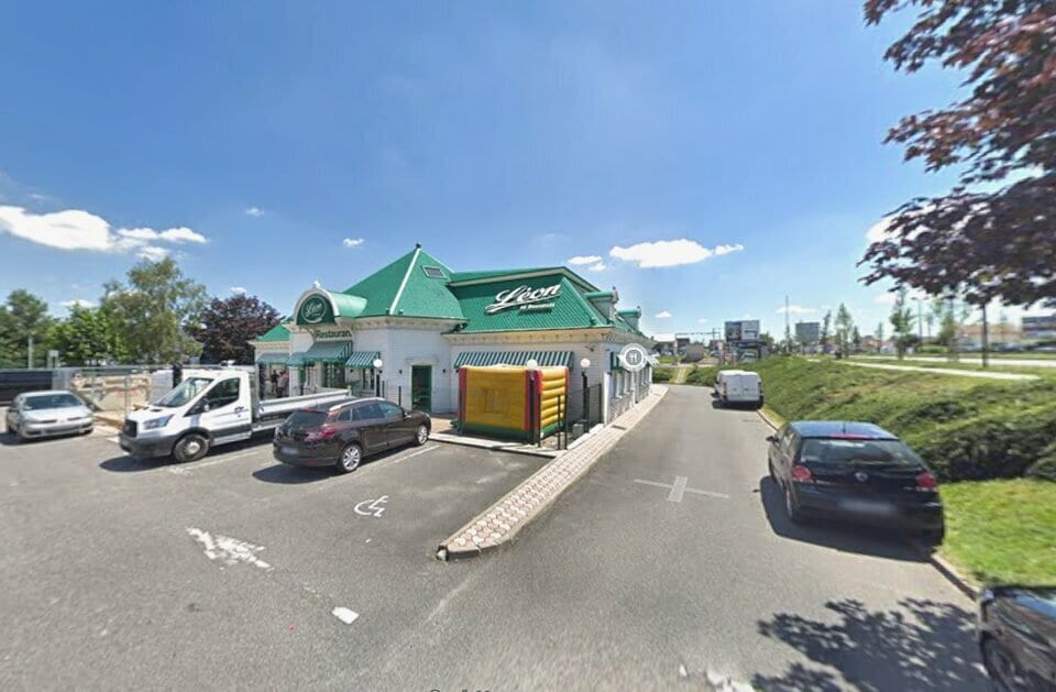 36 Route De Massy, Chilly-Mazarin to rent Building Photo- Image 1 of 7