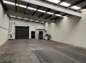 2 Livingstone St, Birkenhead to rent Interior Photo- Image 1 of 1