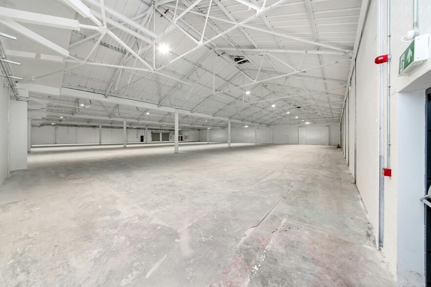 Amlwch Industrial Estate, Amlwch to rent - Building Photo - Image 2 of 24