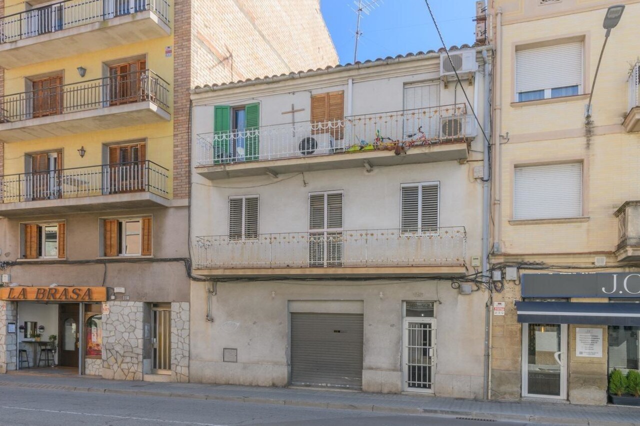 Build-to-Rent in Manresa, Barcelona for sale Primary Photo- Image 1 of 4