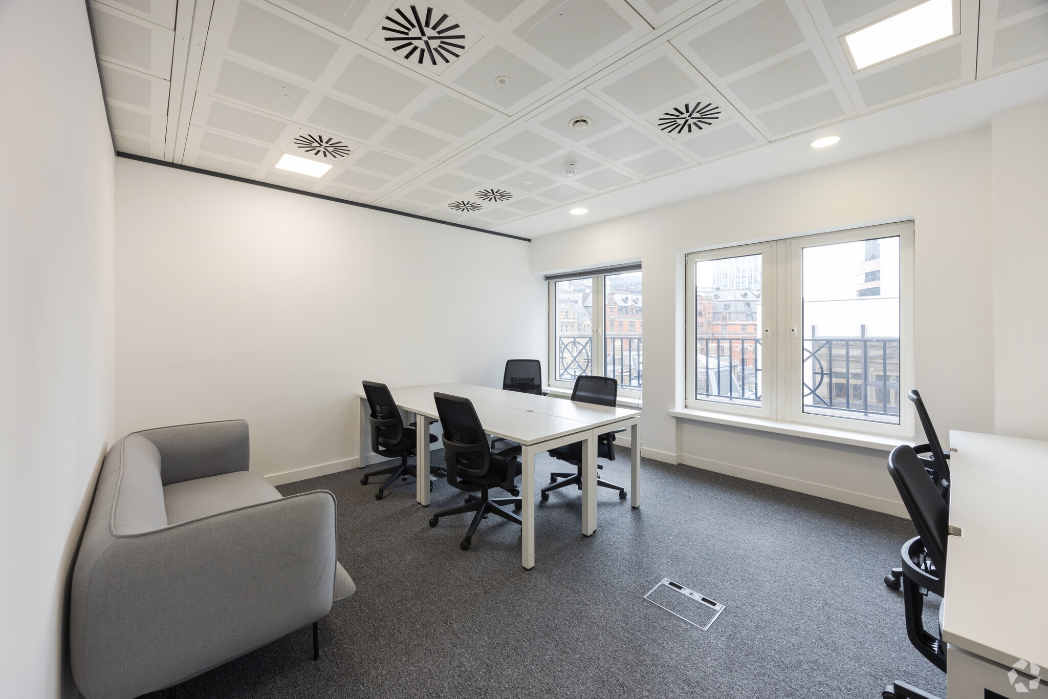 35 New Broad St, London to rent Interior Photo- Image 1 of 2