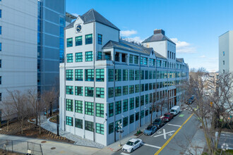 1 Kendall Sq, Cambridge, MA for rent Building Photo- Image 1 of 10