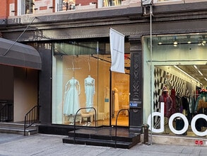 426-428 W Broadway, New York, NY to rent Building Photo- Image 1 of 2