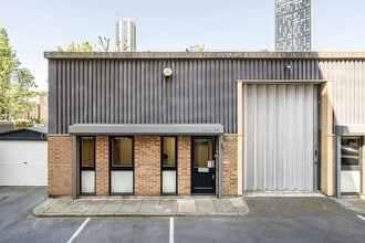 Crampton St, London to rent Building Photo- Image 1 of 8