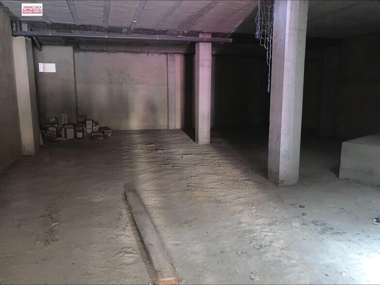 Retail in Almussafes to rent - Building Photo - Image 2 of 6