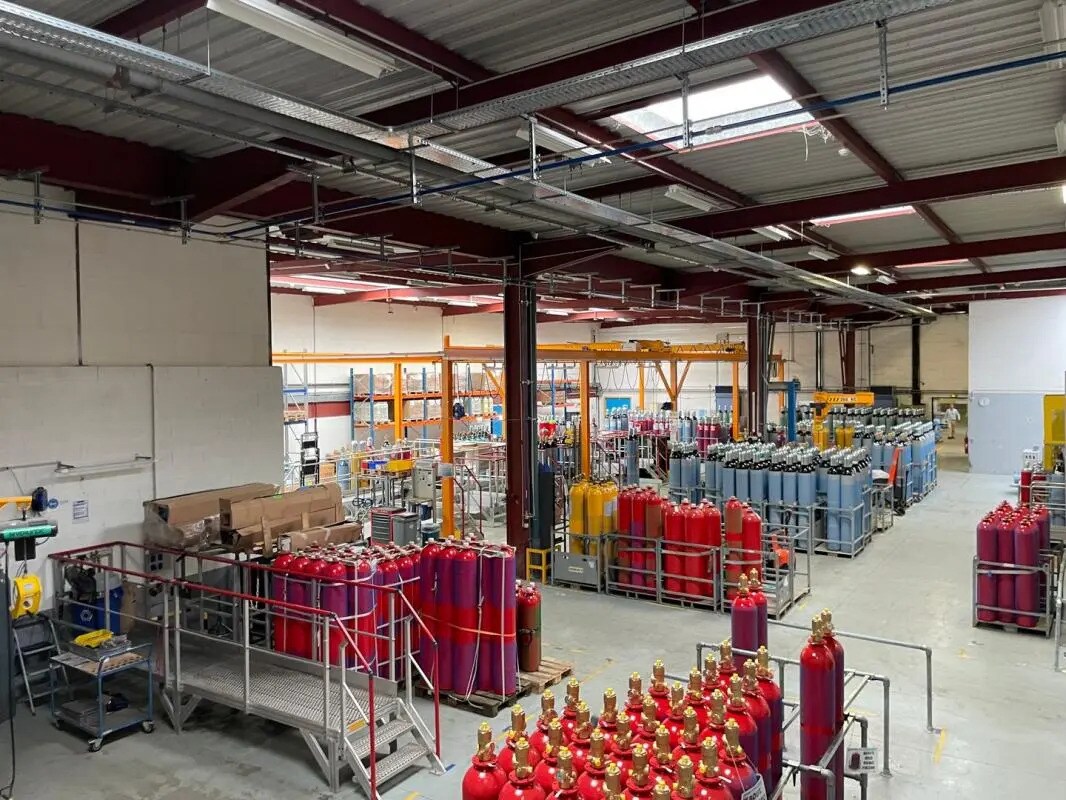 Industrial in Buc for sale Interior Photo- Image 1 of 6