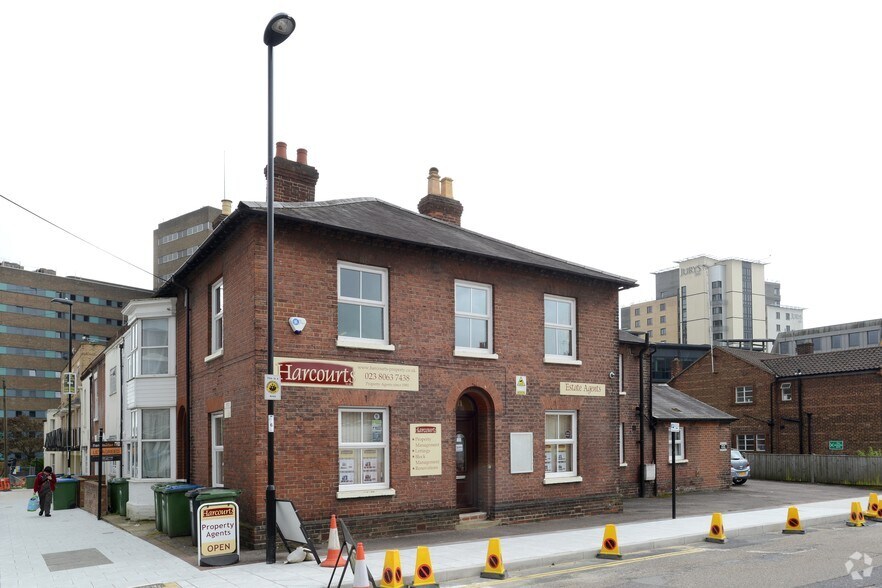 11 Kings Park Rd, Southampton for sale - Primary Photo - Image 1 of 1