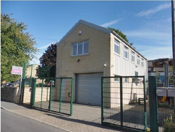 2 William St, Brighouse for sale Building Photo- Image 1 of 1