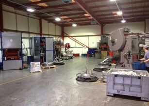 Ogmore Cres, Bridgend to rent Interior Photo- Image 1 of 1