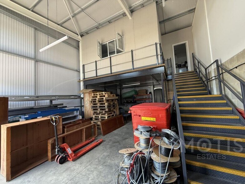 Barnfield Rd, Folkestone to rent - Building Photo - Image 3 of 17