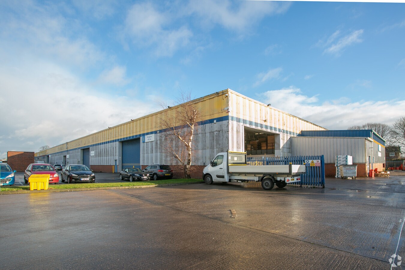 Rd, Willenhall, WV12 4HD UK