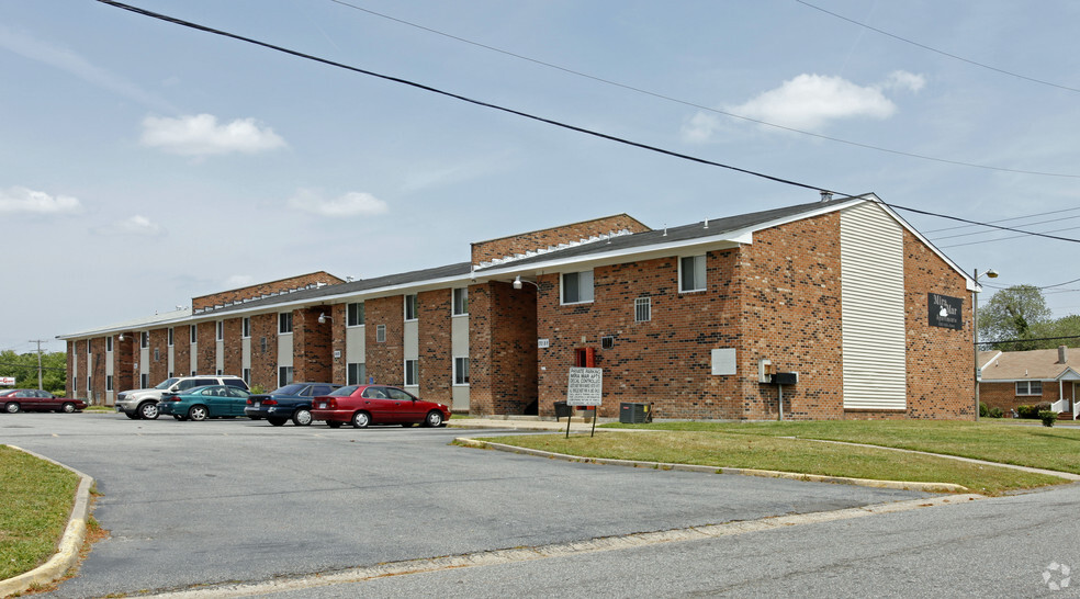 7131 Sewells Point Rd, Norfolk, VA for sale - Primary Photo - Image 1 of 1