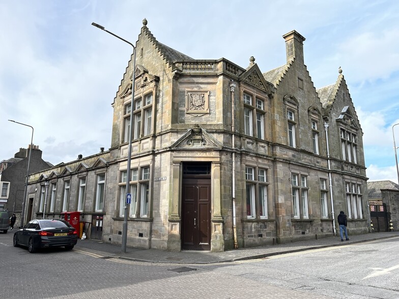 42-44 Queen Anne St, Dunfermline for rent - Building Photo - Image 1 of 1