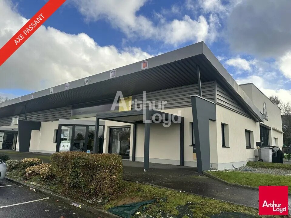 Location Commerce 230 m² - Photo 1