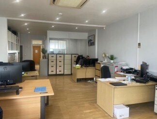 8 High Street, West Molesey to rent Interior Photo- Image 1 of 1