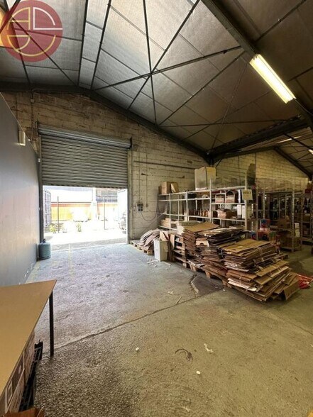 Industrial in Toulouse to rent - Interior Photo - Image 2 of 6