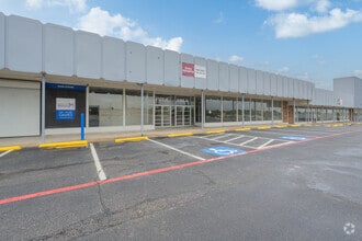 8101-8155 W Camp Bowie Blvd, Fort Worth, TX to rent Building Photo- Image 2 of 4