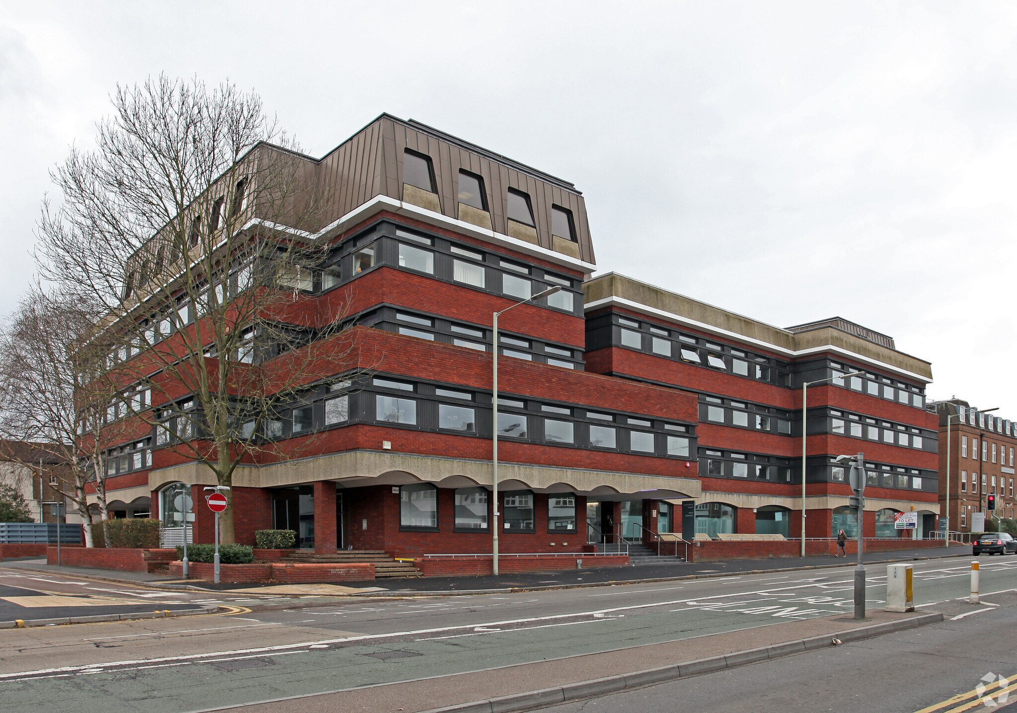 11-19 Station Rd, Watford for sale Primary Photo- Image 1 of 1