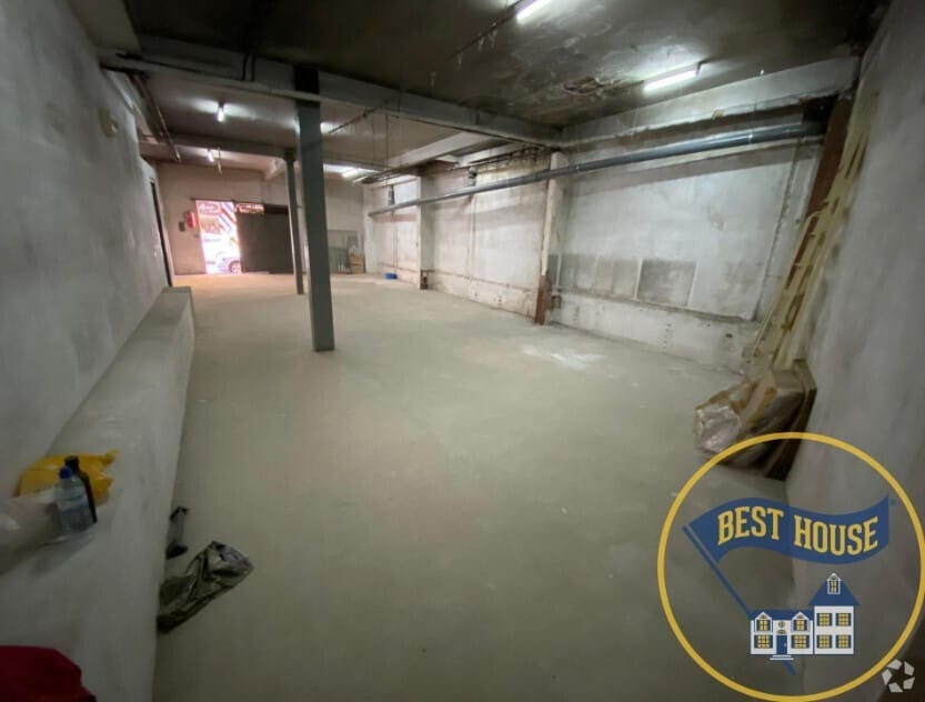 Cuenca, CUE 16004 -  -  - Interior Photo - Image 2 of 2