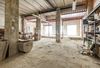 Retail in Barcelona, Barcelona to rent Interior Photo- Image 1 of 7