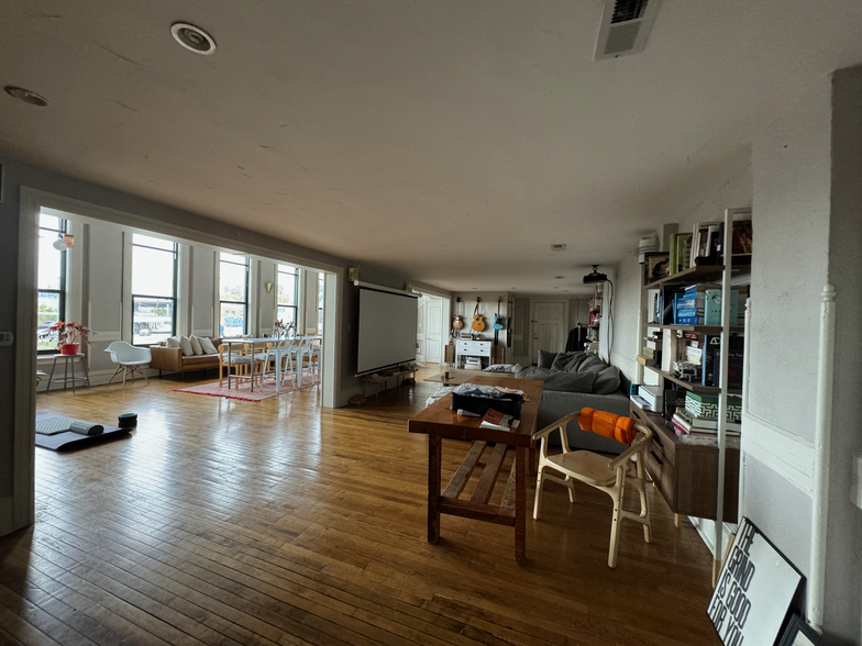 3265 S Archer Ave, Chicago, IL for sale - Interior Photo - Image 3 of 8