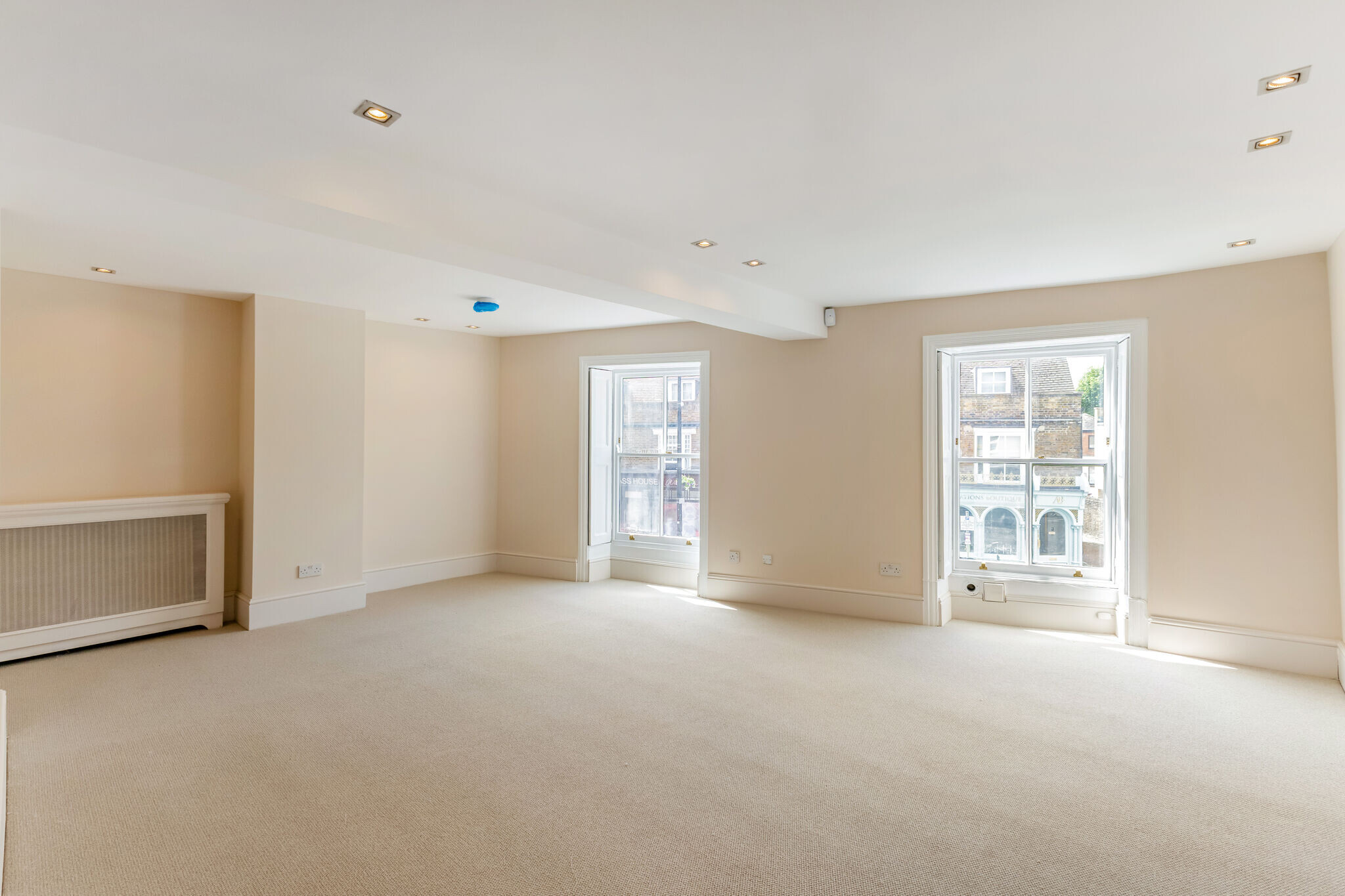 57A High St, London to rent Interior Photo- Image 1 of 11