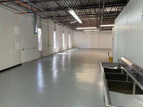 1 Park St, Broomfield, CO to rent Interior Photo- Image 2 of 3