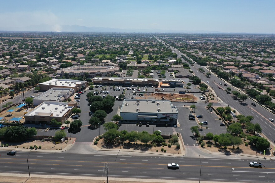 2363 S Lindsay Rd, Gilbert, AZ for sale - Building Photo - Image 2 of 7