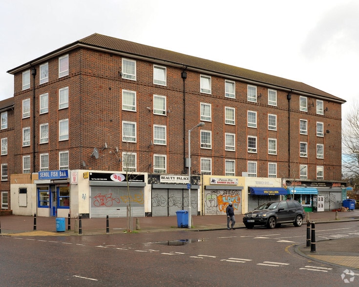 2 Turnham Rd, London to rent - Building Photo - Image 2 of 2