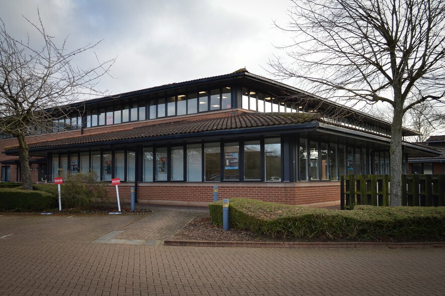 31-49 Caldecotte Lake Dr, Milton Keynes to rent - Building Photo - Image 3 of 24