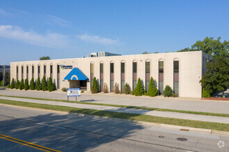 2401 S Plum Grove Rd, Palatine, IL for rent Building Photo- Image 1 of 22