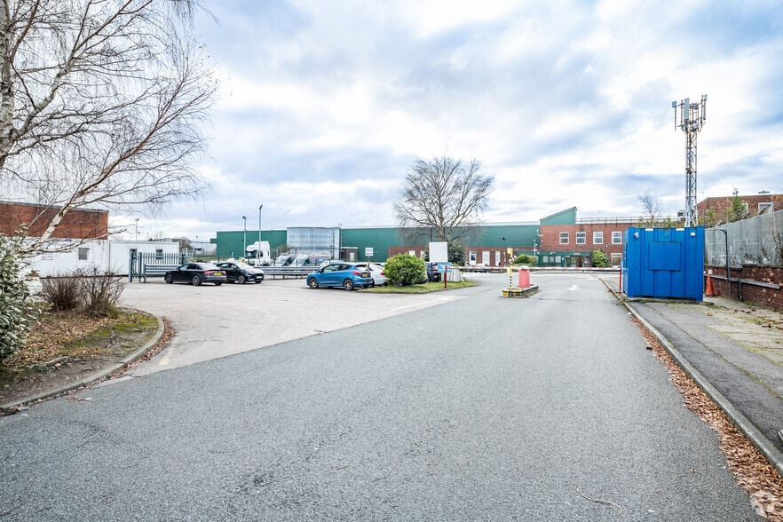 Millfield Ln, Haydock for sale - Primary Photo - Image 1 of 1