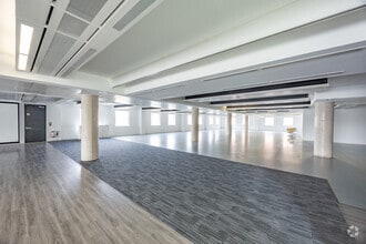 3 Britannia Quay, Cardiff to rent Interior Photo- Image 2 of 6