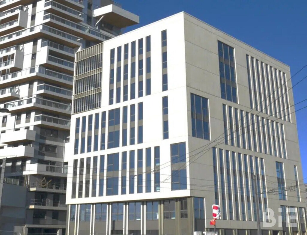 Location Bureaux 102 m² à 666 m² - Photo 1