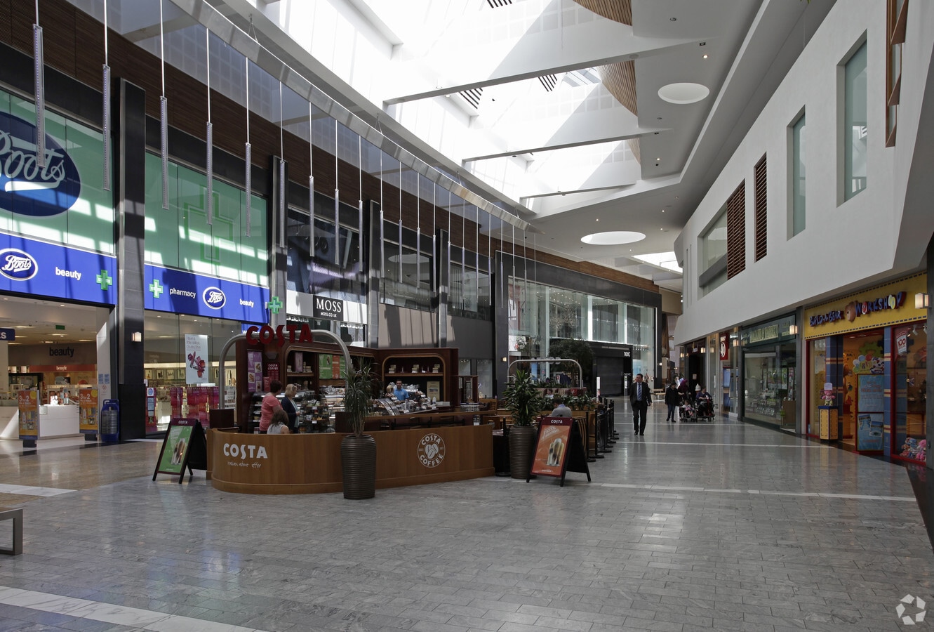 763 Barrhead Rd, Glasgow, G53 6AG UK