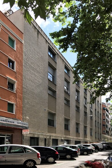 Calle Torres de Miranda, 8-12, Madrid, Madrid for rent - Primary Photo - Image 1 of 1