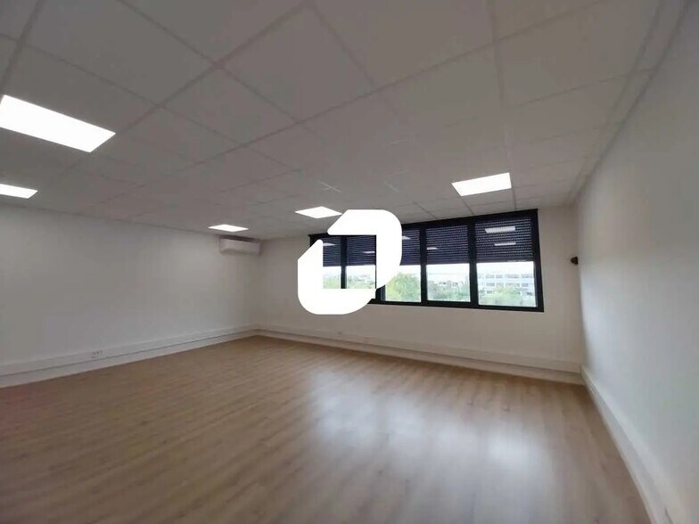 Office in Montpellier to rent - Interior Photo - Image 3 of 12