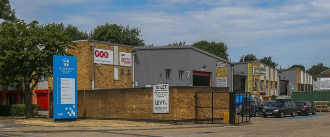 More details for White Hart Ln, London - Industrial to Rent