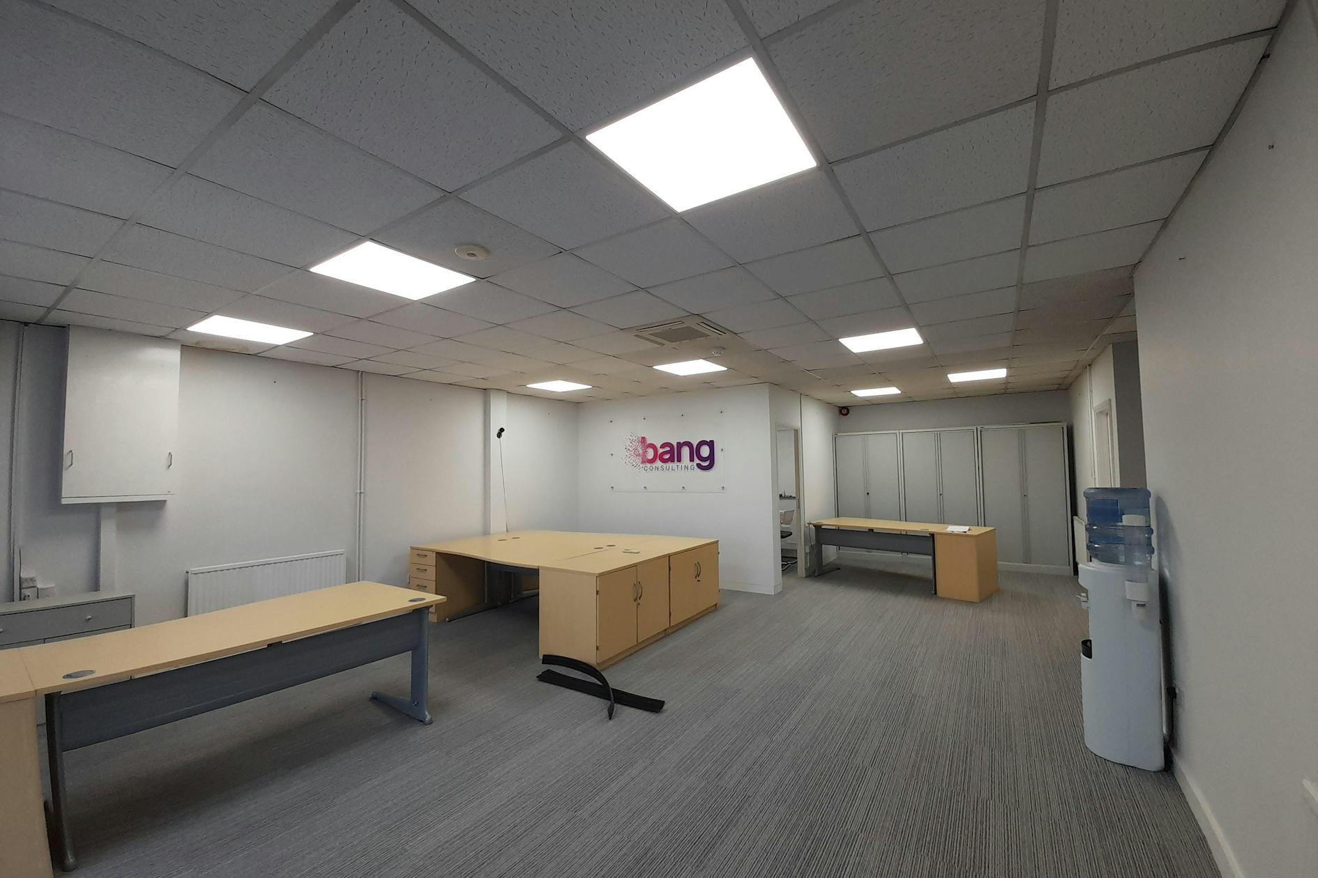 Rankine Rd, Basingstoke to rent Interior Photo- Image 1 of 1