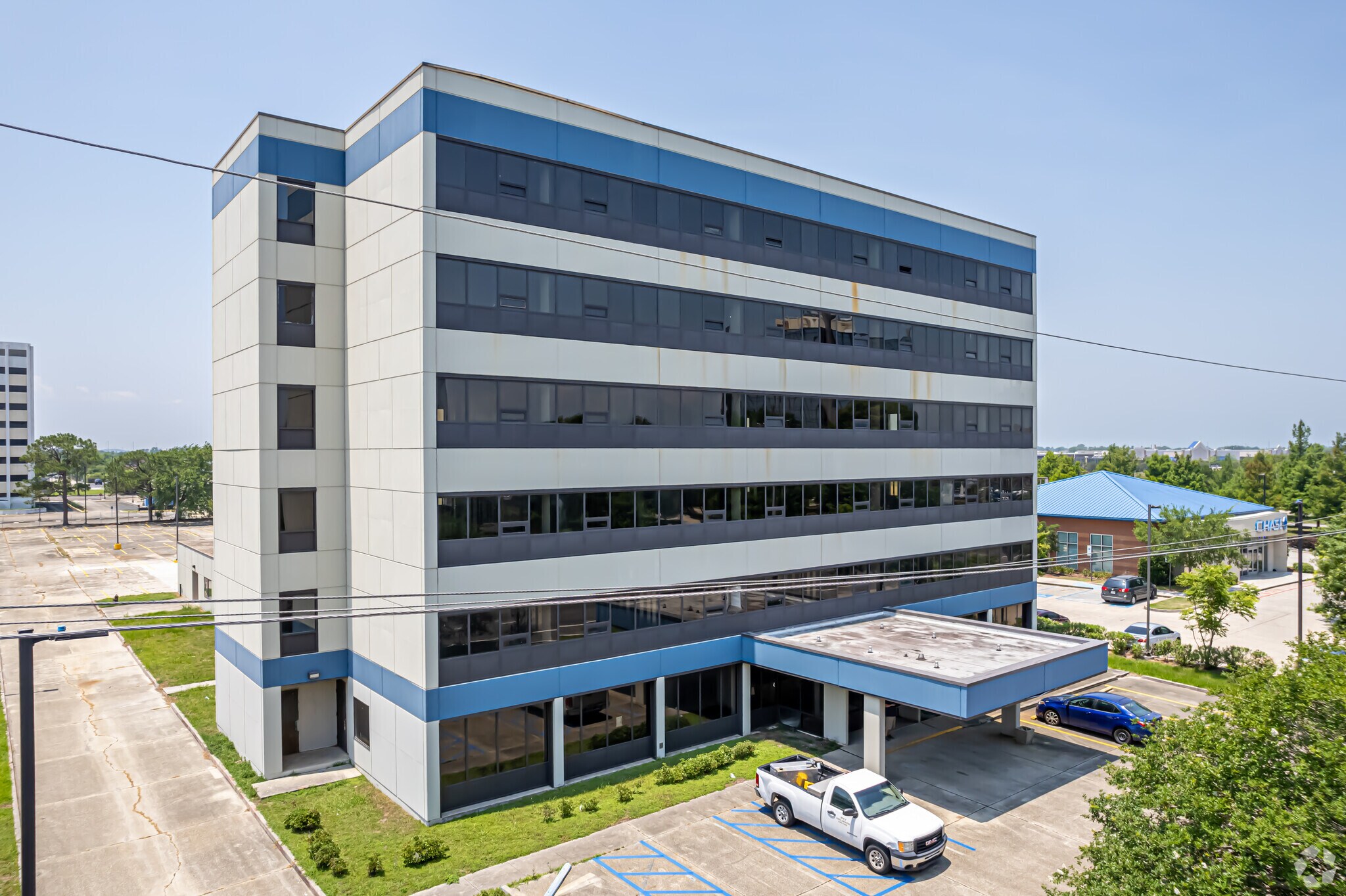 5650 Read Blvd, New Orleans, LA to rent Building Photo- Image 1 of 21