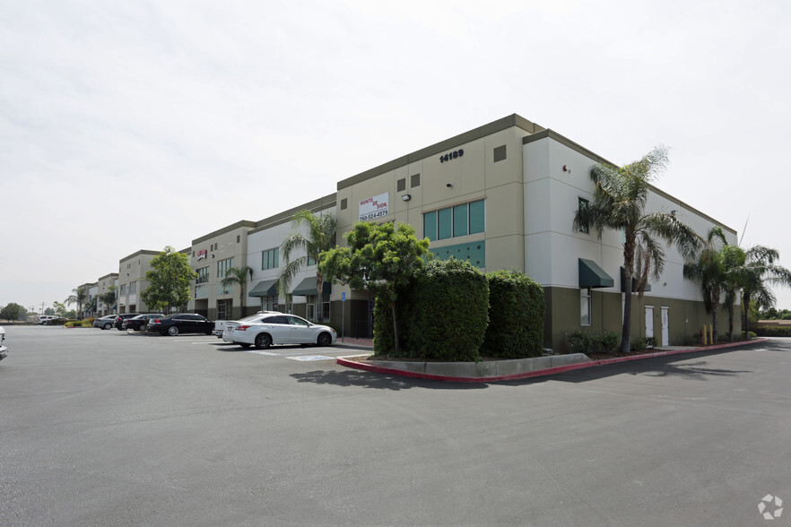 14189 Foothill Blvd, Fontana, CA for rent - Building Photo - Image 3 of 9