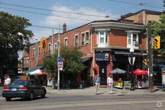 720 College St, Toronto, ON for sale Primary Photo- Image 1 of 1