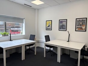 180-186 Kings Cross Rd, London to rent Interior Photo- Image 2 of 2