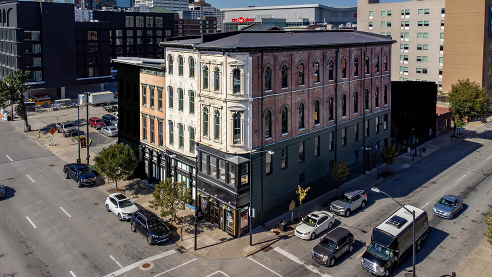 101 W Market St, Louisville, KY for sale - Building Photo - Image 1 of 15