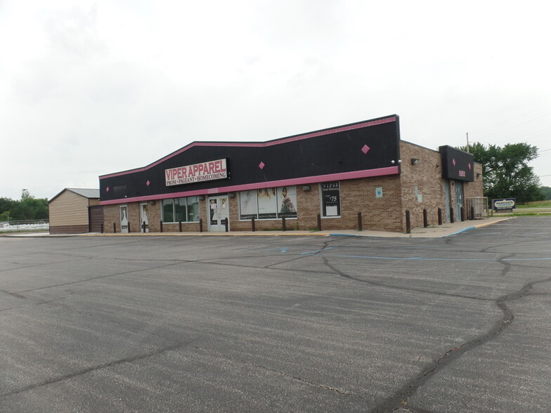 6500 Dixie, Saginaw, MI for sale - Building Photo - Image 1 of 4