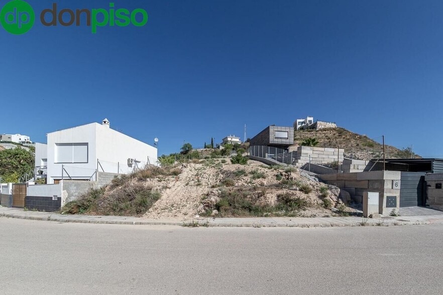 Calle Víznar, 8, La Zubia, Granada for sale - Building Photo - Image 3 of 8