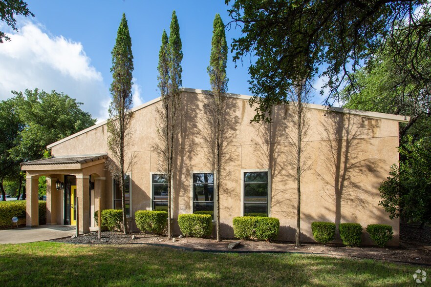 104 Country Rd, Georgetown, TX for sale - Primary Photo - Image 1 of 1